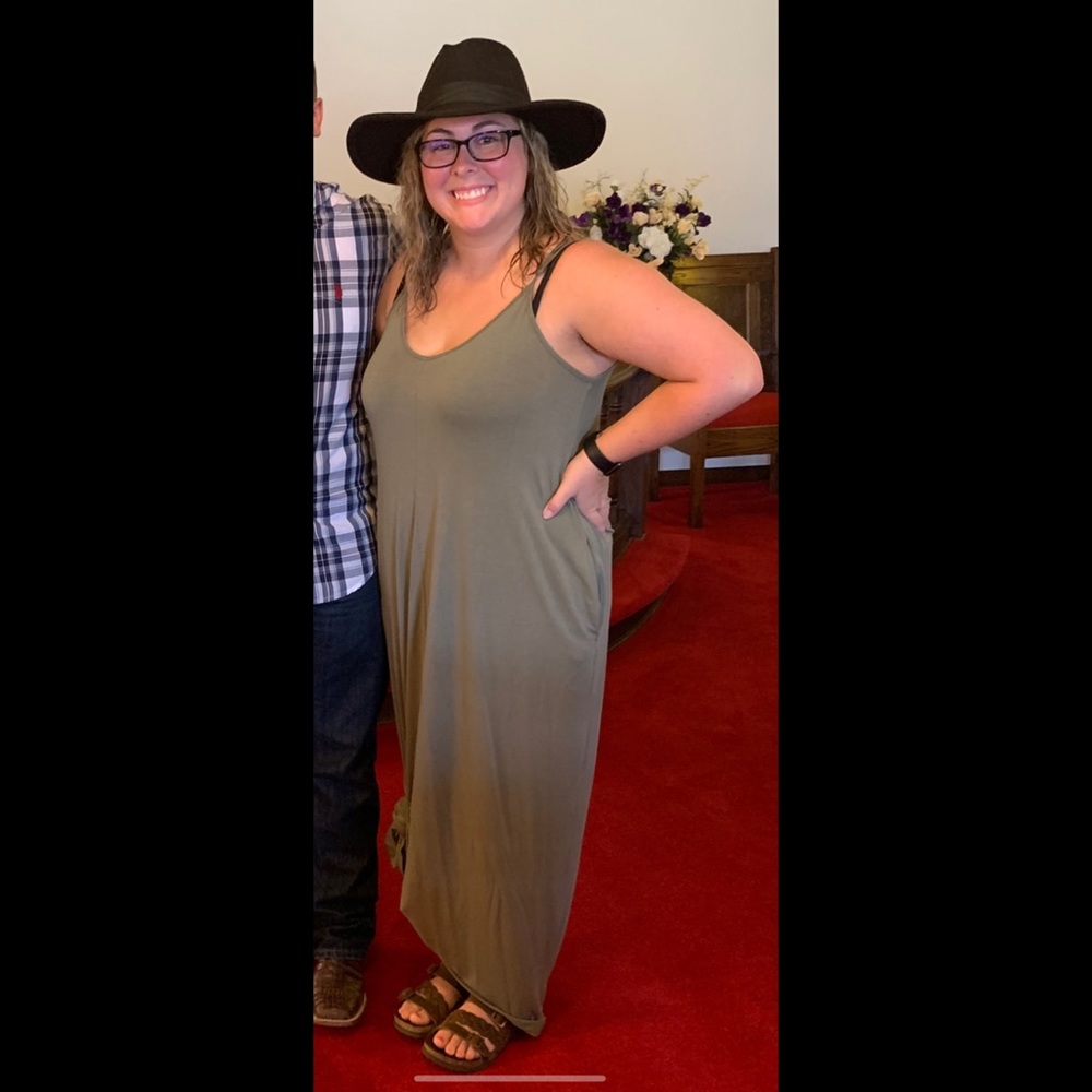 Women’s olive maxi dress